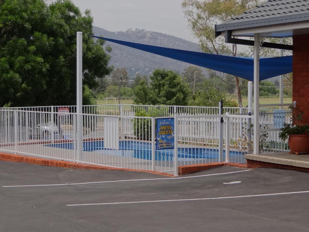 Roydons Motor Inn Tamworth Buitenkant foto